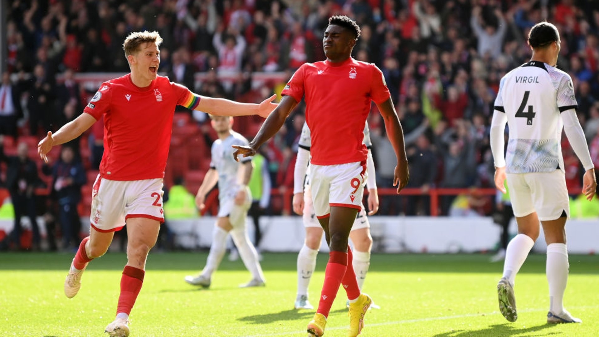 不强制球员 不强制球员